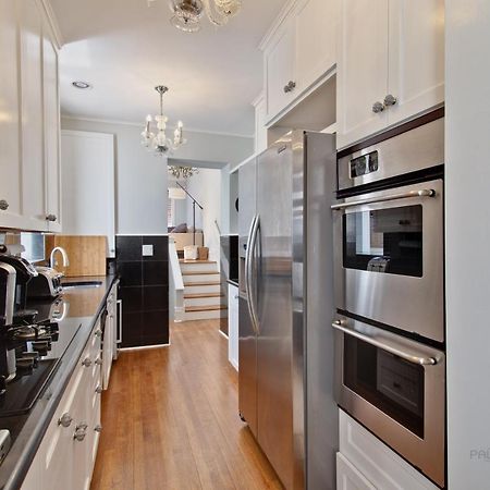 Вилла Historic Luxury Townhouse In Downtown Чикаго Экстерьер фото