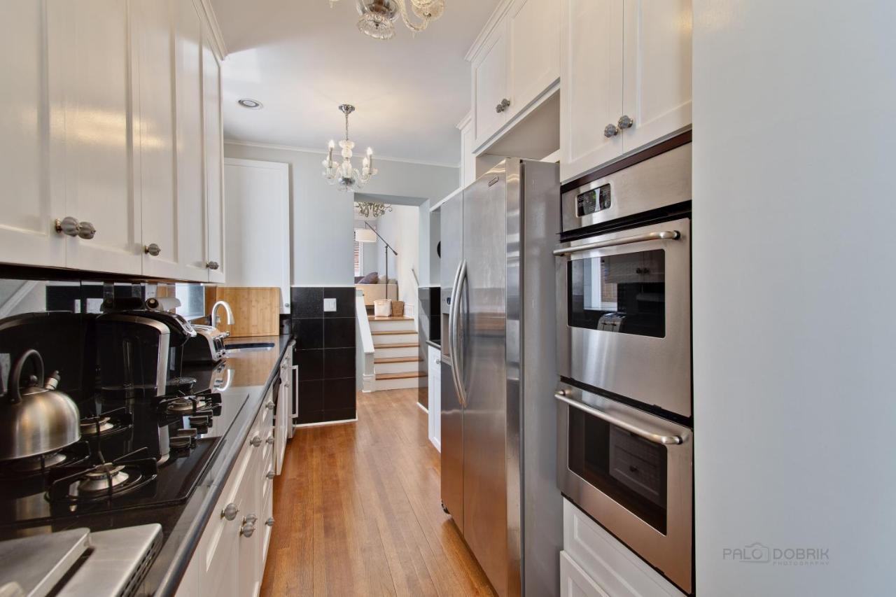 Вилла Historic Luxury Townhouse In Downtown Чикаго Экстерьер фото