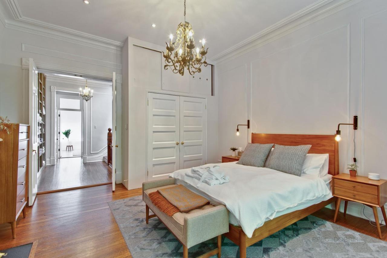 Вилла Historic Luxury Townhouse In Downtown Чикаго Экстерьер фото